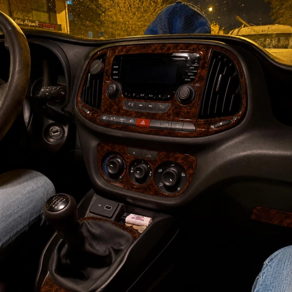 Fiat Doblo 2015-2022 à aujourd’hui 3D kit décoration intérieure tableau de bord 27 pièces