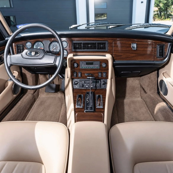 Jaguar XJ6 1976-1982 kit complet, boîte automatique kit décoration intérieure tableau de bord