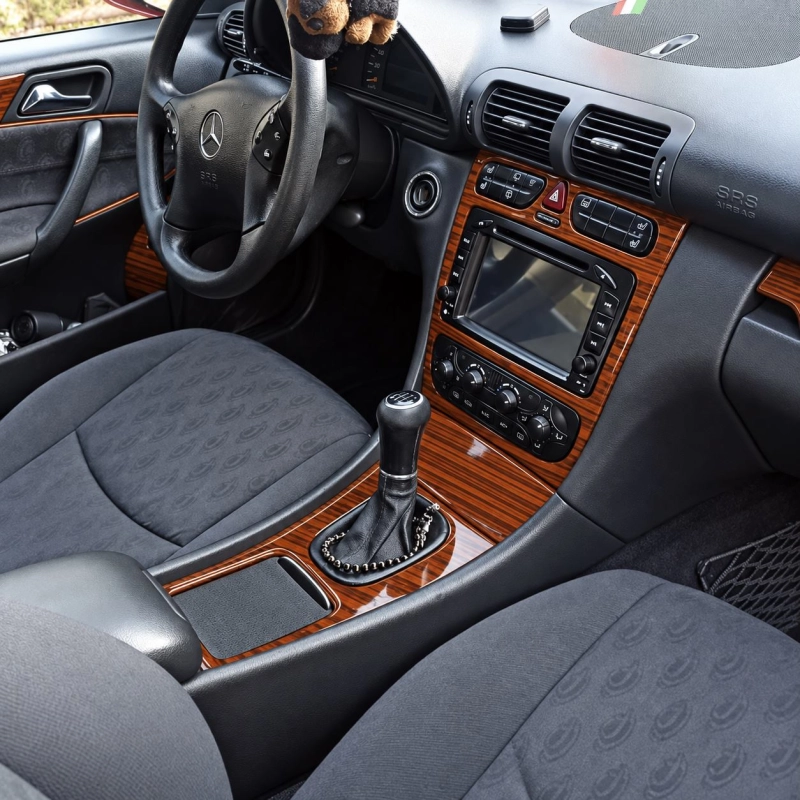 Mercedes Benz C Class 2001-2004 kit complet, 4 portes kit décoration intérieure tableau de bord