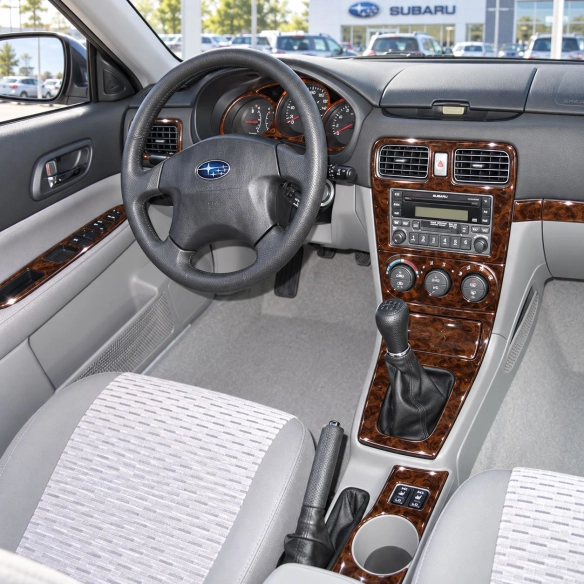 Subaru Forester 2003-2006 kit complet, boîte automatique kit décoration intérieure tableau de bord