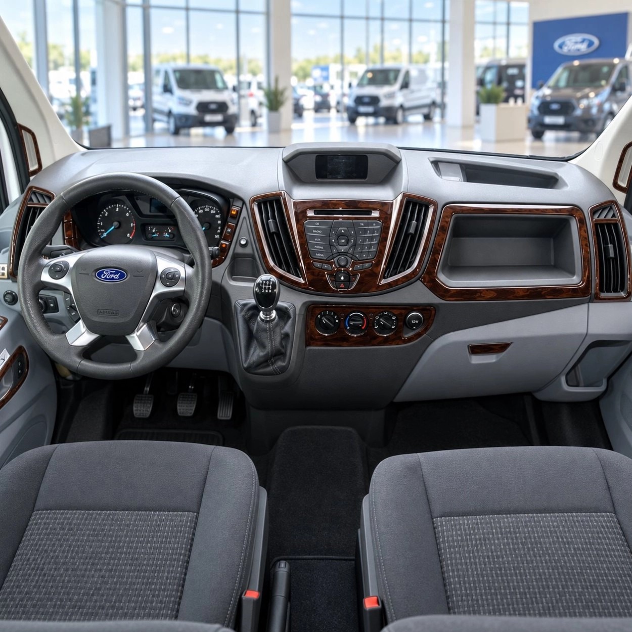 Habillage tableau de bord Ford Transit 2014–2019 : quel kit choisir ?